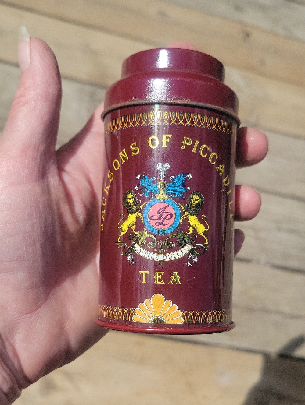 J & P Sons of Piccadilly Vintage Red Tea Tin